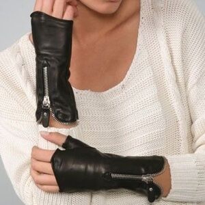 Giuseppe Zanotti genuine leather black fingerless gloves with zipper detailing